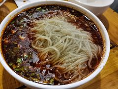 帽结子肥肠粉-白家高记肥肠粉(总店)