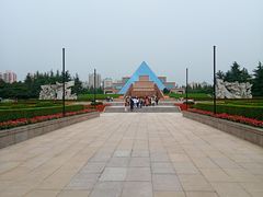 -上海市龙华烈士陵园