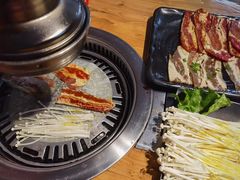 -枣玛露炭火烤肉脊骨锅