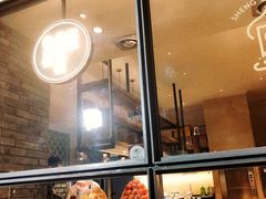 面包甜点陈列柜-清真盛志望麻酱酿皮·非遗老字号