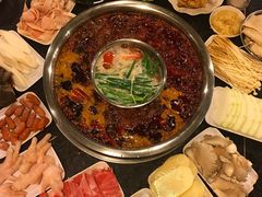 -邓莽子老火锅(中兴路总店)