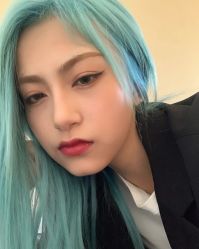 -DL HAIR SALON