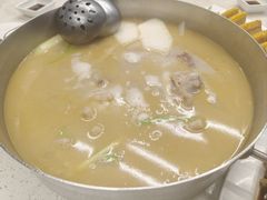 -肥仔文澳门猪骨煲(南京西路店)