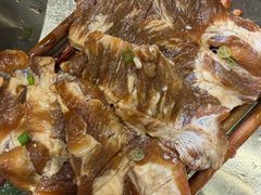 草家特色秘制牛排-草家酱蟹炭火烤肉店(珲春南路一店)