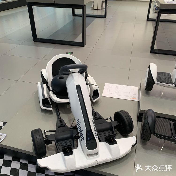 来福士的小米之家[得意]超级大 | 平衡车车🚗都有