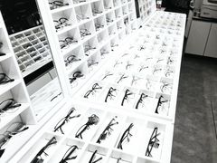 -臻美视爵眼镜·明月·依视路·蔡司折扣店(广渠门店)