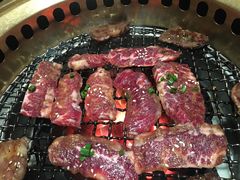 -山川小町·极番烧肉(新地假日广场店)