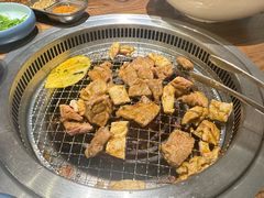 -明洞阿姨·韩式酱蟹烤肉·创意料理(三元桥店)