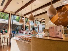 -VERIE BAKEHOUSE