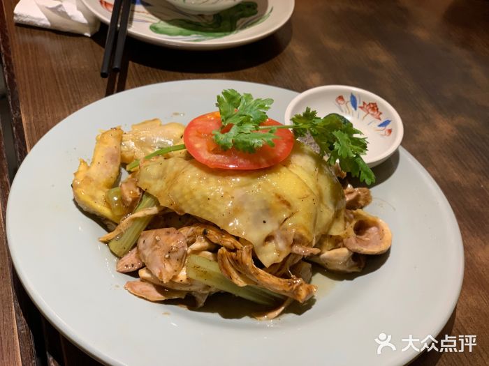 大头虾越式风味餐厅(光明广场店)越式麻油捞鸡图片