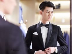 -艾米丽婚纱礼服