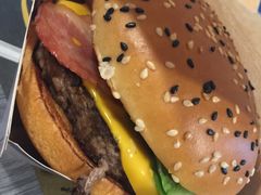 安格斯厚牛培根堡-麦当劳(中山八路店)