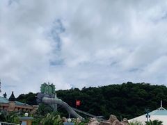 -平湖九龙山乐满地水上乐园