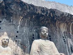 -龙门石窟