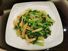 酒香鸡毛菜炒腐竹-新南华大酒店(广中店)