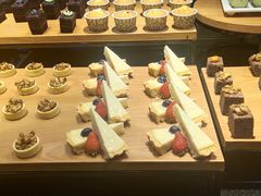 -五月罗马海鲜自助餐厅(月星环球港店)