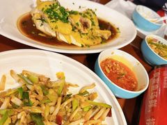 -魏铭鱼头捞饭(晋阳路店)