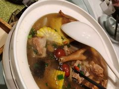 -江城小馆陕南妈妈菜·全球旅行餐厅(钟楼店)