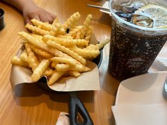 -必胜客(WOW昙华林店)
