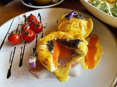 三文鱼班尼迪克-UPPER KITCHEN(延安路店)