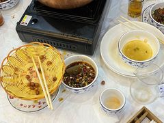 -乡土特色.冷锅鱼.牦牛肉汤锅