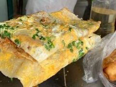 -正宗杂粮煎饼香软鸡蛋饼