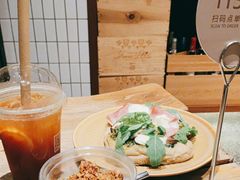 蓝莓香蕉酸奶杯-BAKER&SPICE(安福路店)