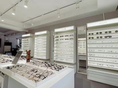 -目艮眼镜SHOWROOM(品牌集合店)