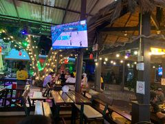 -Green Tree Rest. & Pub