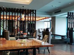 -深圳罗湖东门步行街亚朵X酒店