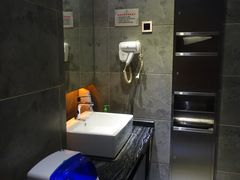 洗手间-金色印象·HiFi影音·按摩足疗(龙腾路店)