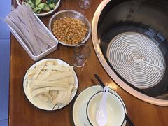 -曹丞相·地锅鸡·地锅鱼(武林店)