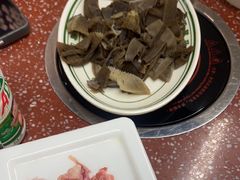 -四囍码头海鲜烧烤自助火锅(外滩南京东路悦荟广场店)