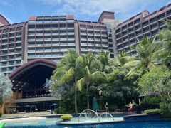 -三亚湾海居铂尔曼度假酒店