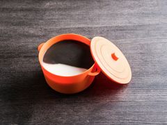 Sesame&nbsp;soup&nbsp;&&nbsp;Steamed&nbsp;eggs&nbsp;with&nbsp;Milk-发记甜品(豉油街店)