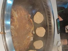 -哈尔滨烧烤·山河村铁锅炖(交大店)