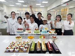-美斯烘焙培训学院•蛋糕•面包•咖啡(宝安校区)
