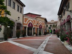 -佛罗伦萨小镇广佛名品奥特莱斯(疏港路店)