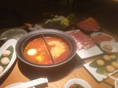 -呷哺呷哺(融创茂店)