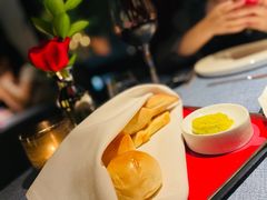 -弦月窗LUNETTE BY AMANDA(复兴路店)