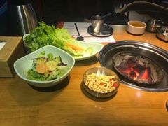 -老炉家木炭烤肉(长江国际店)