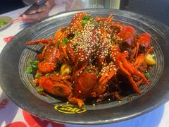 -肥肥虾庄·金牌油焖大虾(汉街SKP店)