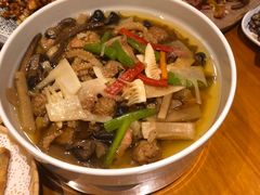 -有红鸡毛店·川菜(建设路店)