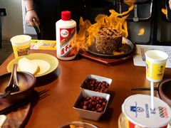 -包整·丝娃娃(一览甲秀楼风景店)