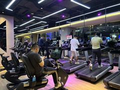 -威克健身游泳(万菱汇店)