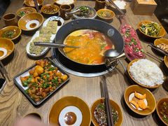 -贵厨酸汤牛肉(小十字店)