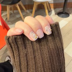 -雪儿·YuKi美甲美睫皮肤管理Salon