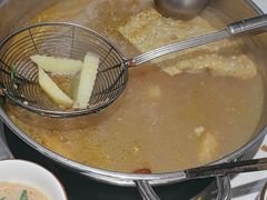-乡土黄·鲜牛肉火锅·小龙虾(兴业街店)