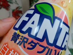 -全家便利店(洛川东路店)