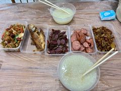 -蓝精灵饺子店